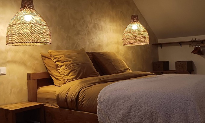 Le Bouillon House | Gite with private Jacuzzi, in the heart of a stud farm