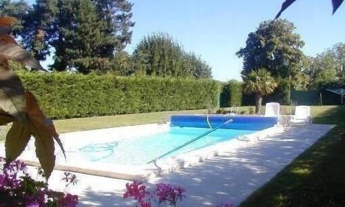 Savigne Cottage | Gite with private pool in savigné