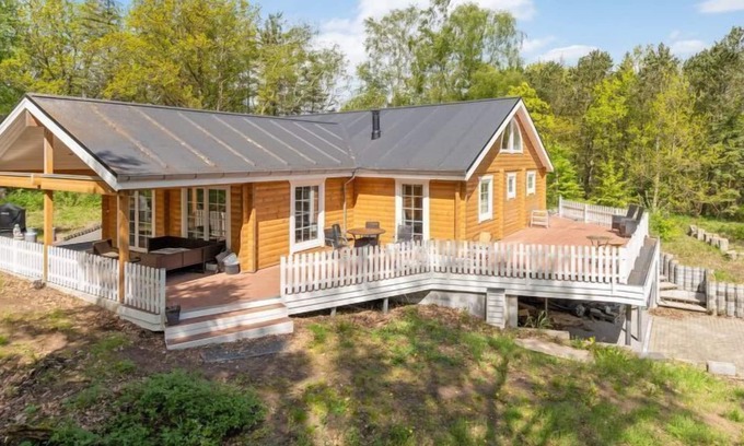Øster Melholt House | "Gjurgjica" - 2.5km from the sea by Interhome
