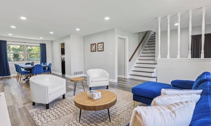 Wasco House | Glamorous Game Rm Home, 4 BRS, 2.5 Bath