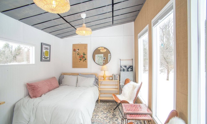 Ripton RV Rental | Glamping hut with WiFi in Ripton, biking, hiking, skiing
