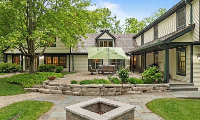 Williams Bay House | Glen Flora on Geneva | Private Pier | Geneva Lakefront | Luxury | Guest House | Monthly Stays