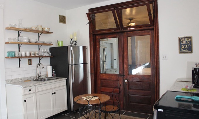 Jim Thorpe Apartment | Glen Onoko Getaway - minutes from the Gorge, 1800s Charm, Modern Comfort