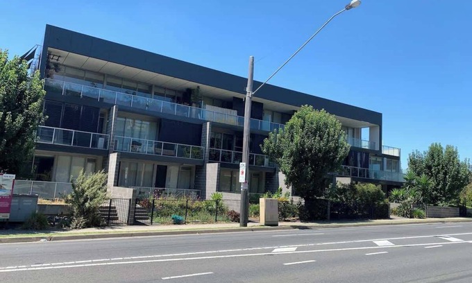 Glen Waverley Apartment | Glen Waverley Modern Apt near Syndal Station