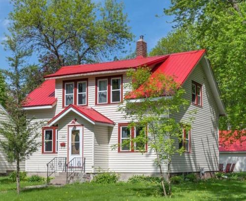 Glencoe House | Glencoe-freshly remodeled-pets ok-4 bedrooms-grill