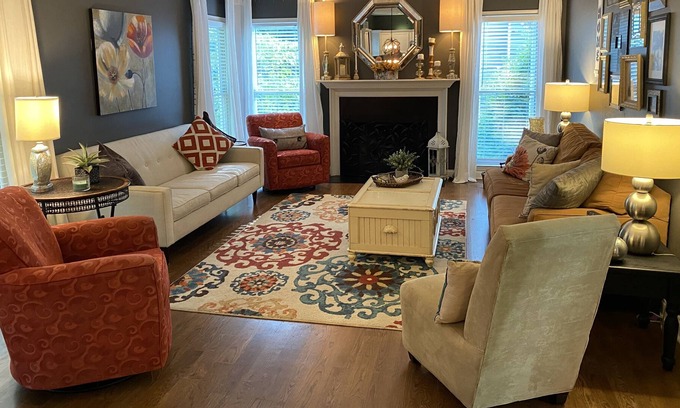 Kennesaw House | Glenlake Getaway - 2 King Beds and 2 Queen Beds