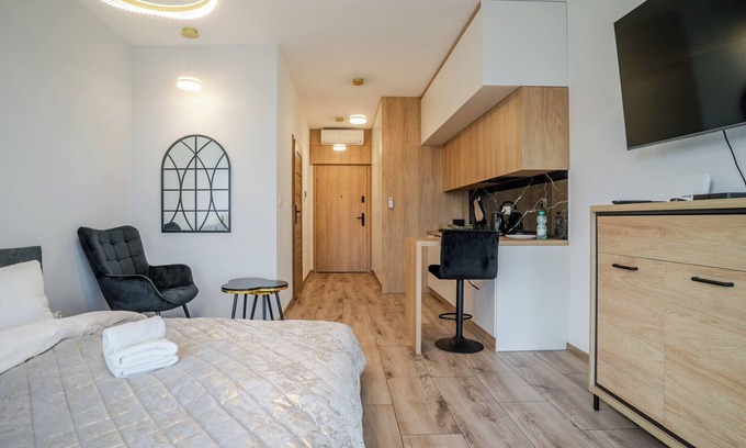 Katowice Apartment | Global Park 22th View Studio