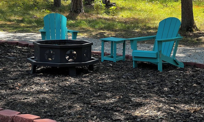 Eureka Springs Other | GOATS, PIGS, & CHICKENS Talmage's 12 Acre Wood - The Farm House