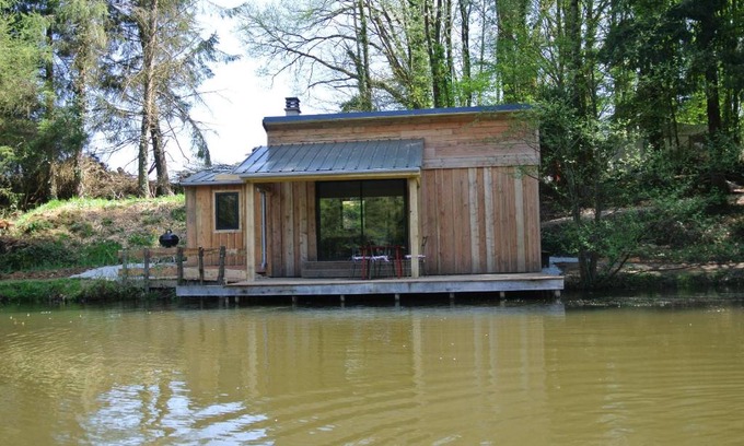 Saint-Priest-les-Fougeres House | GoGreen Cabin