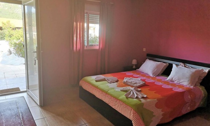 Armamar Cabin | Gojim Casa Rural - Deluxe Double Room - 1