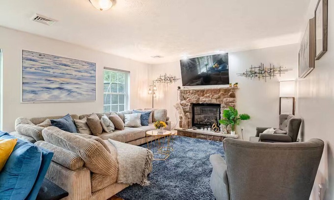 Tobyhanna House | Golden Deer Lodge