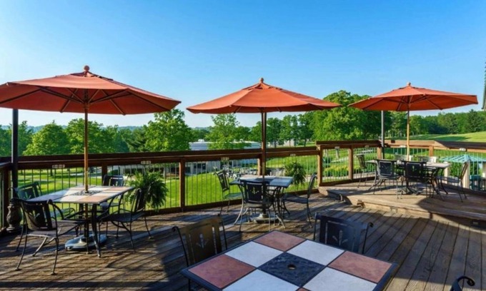 Cheat Lake Apartment | Golf & Wellness Sanctuary: Lakeview Resort Studio w Pool & Spa Sauna