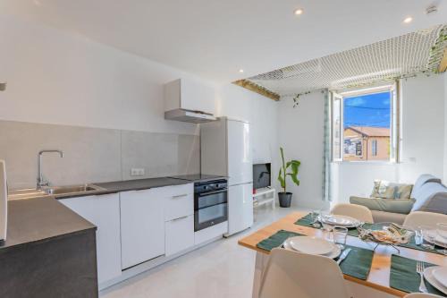 Golfe Juan Apartment | Golfe Juan T2 Mezzanine 40m²+ Parking