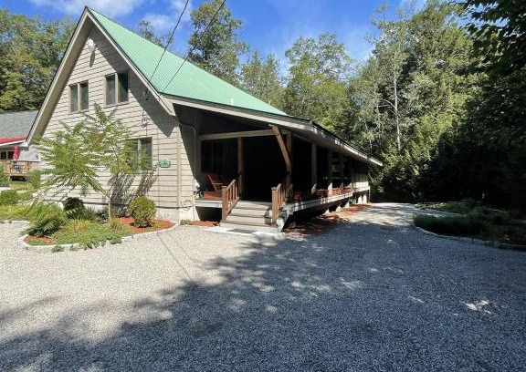 Bridgton Ski Chalet | GOOD TIMES CHALET LIMIT 19 chalet