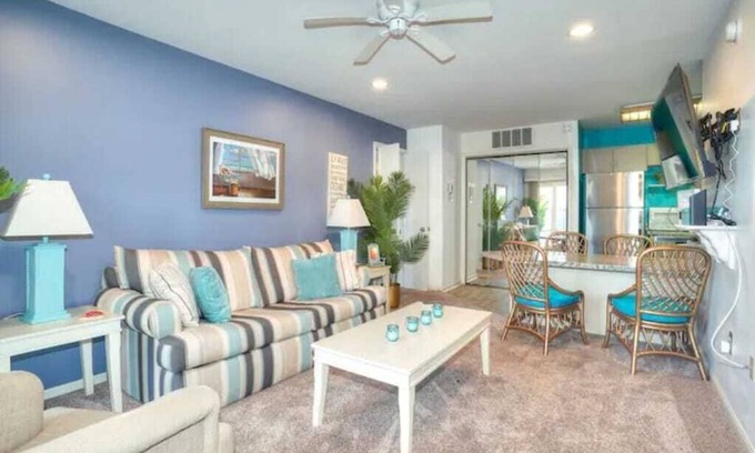Caine Woods Condo | Good Vibes Only:Peace, Pool & Beach-2BR/2B Retreat