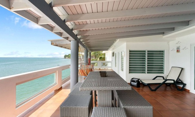 Caguabo House | Good Vibration Beach House