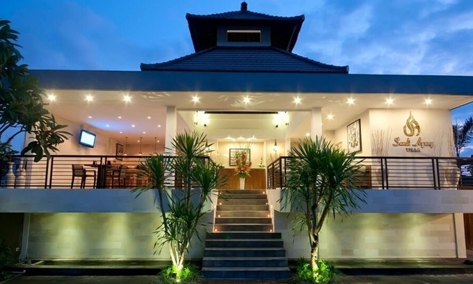 Petitenget Villa | Gorgeous 2BR Villa Set In Seminyak! 2Min Drive To Seminyak Square! W/Swim Pool!