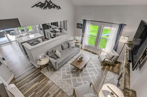Northwest Colorado Springs House | Gorgeous 3BR Home between Garden of the Gods & the USAFA