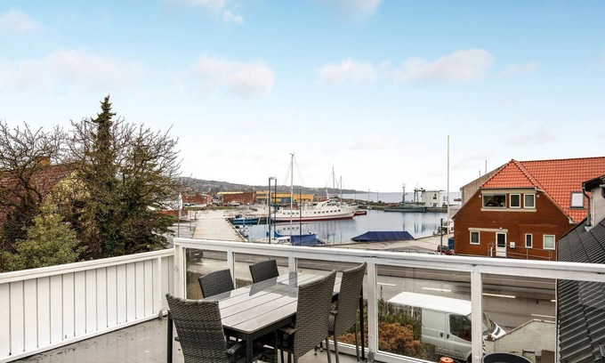 Tejn Apartment | Gorgeous apartment in Allinge with WiFi