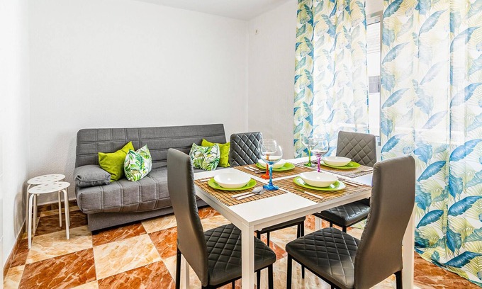 Cordoba Apartment | Gorgeous apartment in Cordoba with WiFi