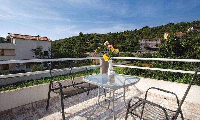 Poljica Apartment | Gorgeous apartment in Poljica with WiFi