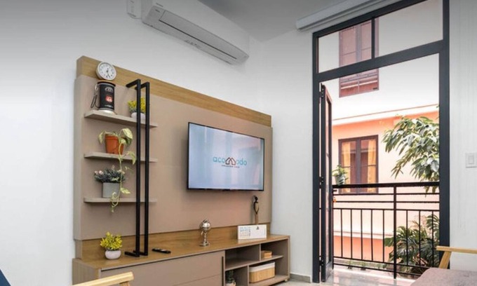 Santa Ana Apartment | Gorgeous Apt Studio in Santa Ana - Downtown property - Revitalizing in process