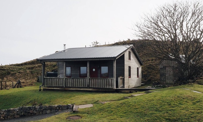 Sangomore Cabin | Gorgeous Cabin In Durness Scottish Highland 3 Minutes walk from Beach
