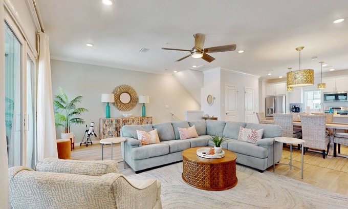 Ono Island House | Gorgeous coastal townhome, private patio and shared pool