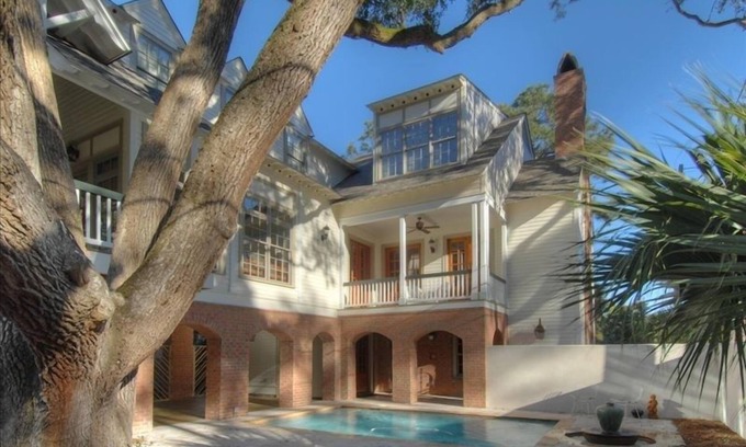 East Beach House | Gorgeous Custom Home, 7 BR, 2 porches, steps to beach, heated pool, elevator