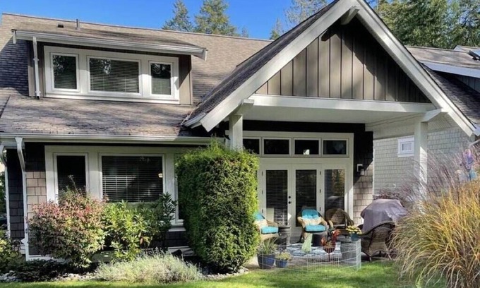 Regional District of Nanaimo Villa | Gorgeous family friendly Qualicum Landing Vacation home