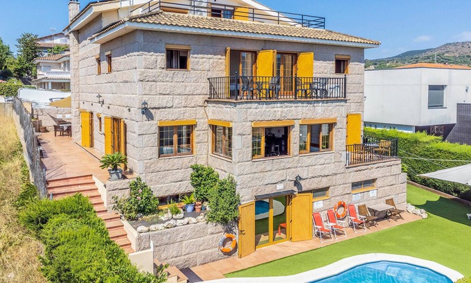 Alella House | Gorgeous home in Alella