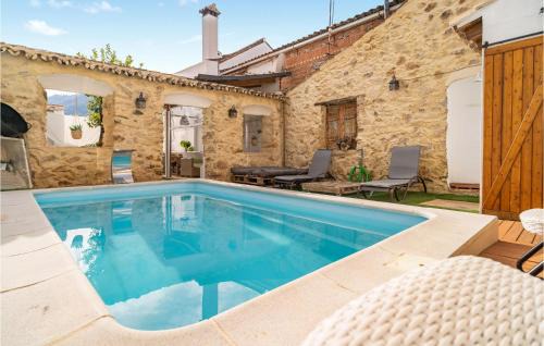 El Colmenar House | Gorgeous Home In El Colmenar With Wifi