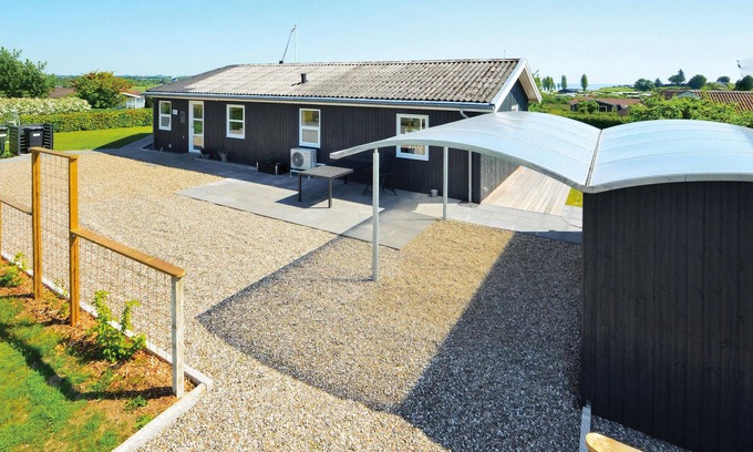 Vikær Strand House | Gorgeous home in Haderslev with WiFi