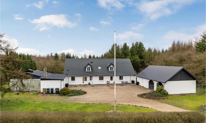 Billund Municipality House | Gorgeous Home In Hejnsvig With Wifi