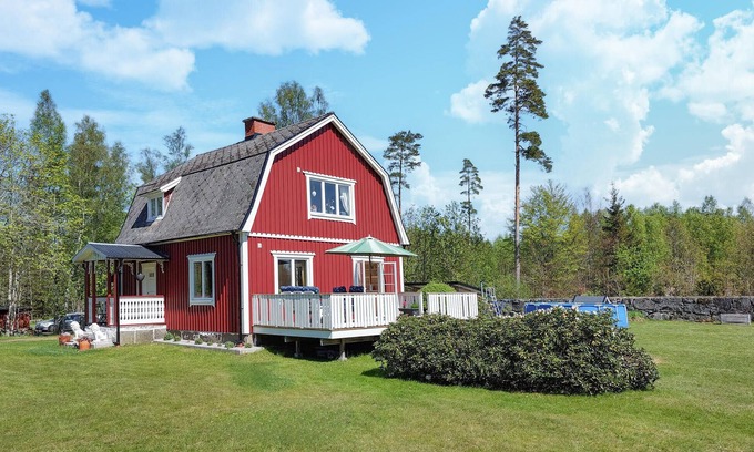 Lonsboda House | Gorgeous home in Lönsboda with WiFi