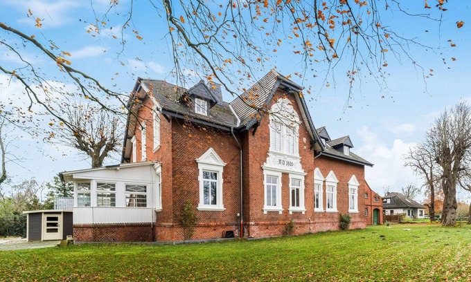 Loxstedt House | Gorgeous home in Loxstedt with WiFi