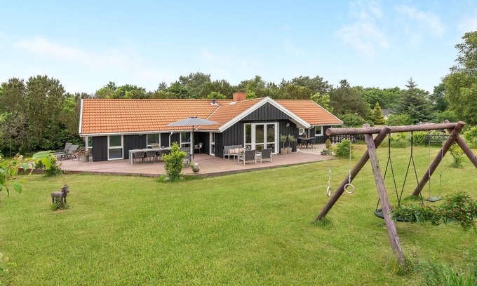 Jegum House | Gorgeous home in Oksbøl with sauna