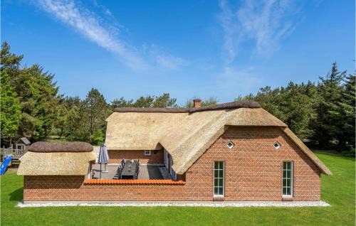 Øhuse House | Gorgeous Home In Ulfborg With Kitchen