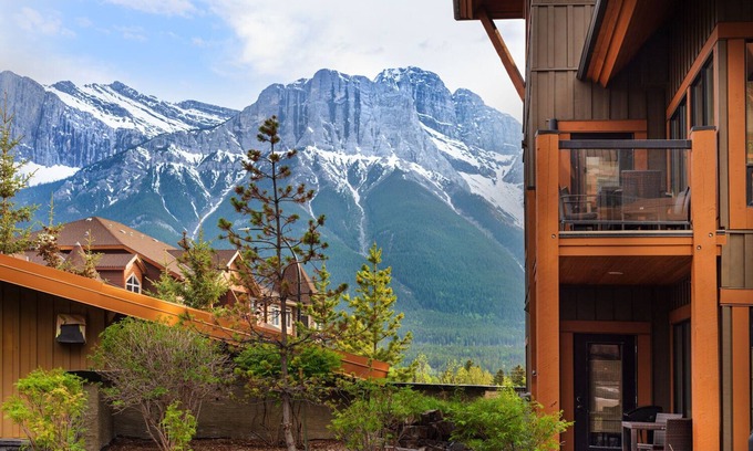 Canmore Condo | Gorgeous large two-bedroom Condo with a View at Canmore’s Solara Resort and Spa