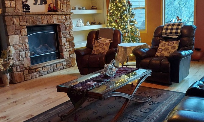 Ridgway House | Gorgeous, spacious, custom home, views, large fenced yard. Fast fiber internet!n