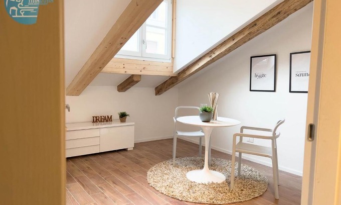 Citta Nuova-Barriera Nuova-San Vito-Citta Vecchia Apartment | Gozzi 4 Tirabora Short Rent