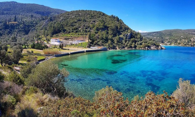 Kerveli House | Romantic Villa Glyfos