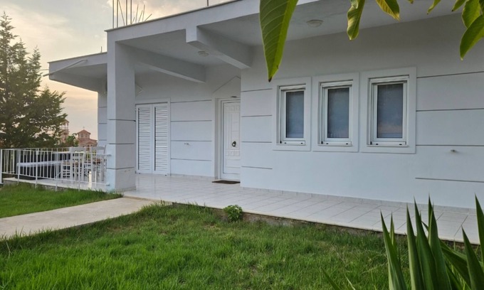 Archea Korinthos Villa | Grace and Harmony of Ancient Corinth