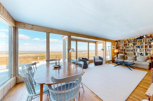 Barnstable House | Gramse Cape House