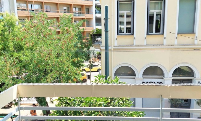 Makrigianni Apartment | Grand apartment in Acropolis museum