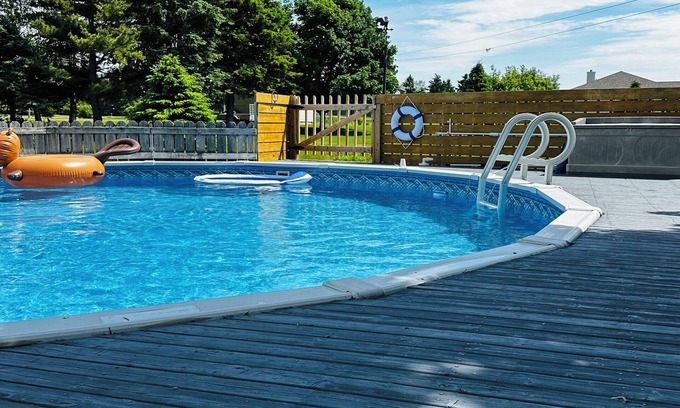 Grand Barachois Apartment | Grand-Barachois 2 bdrm suite * w/pool * on coast road between Shediac/Cap Pele