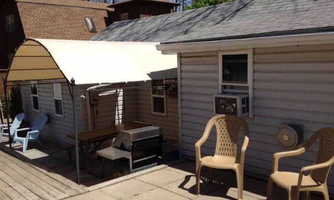 Grand Bend House | Grand Bend 2 bedroom cottage with loft for rent