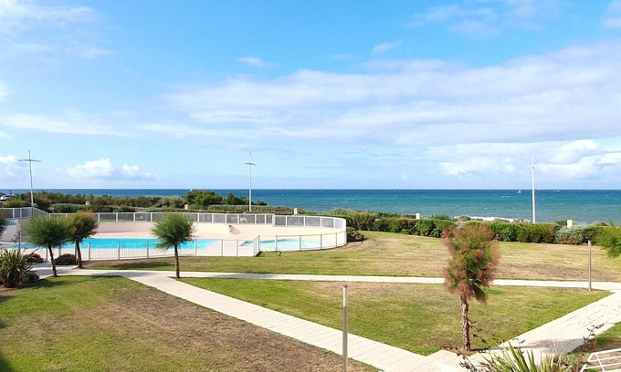 Les Sables d'Olonne Apartment | Grand Bleu-Studio vue sur mer - piscine