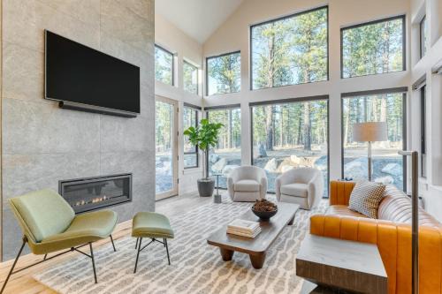 Sunriver House | Grand Fir by AvantStay Hot Tub and Firepit