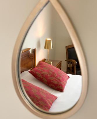 Solesmes Hotel | Grand Hôtel de Solesmes - Teritoria